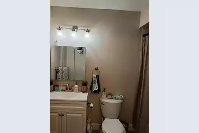 391 Mohegan Ci, Andover Township, NJ 07848 - Photo 10