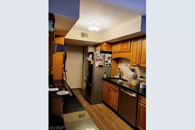 391 Mohegan Ci, Andover Township, NJ 07848 - Photo 4