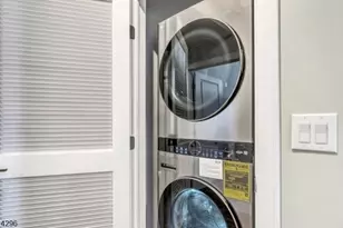 318 Dixon Ave, Paterson, NJ 07501 - Photo 18