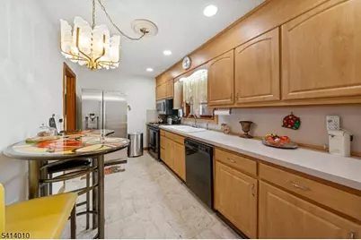 505 Saint Marks St #2, Linden, NJ 07036 - Photo 12