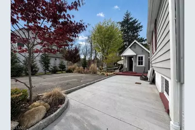 287 Atlantic Dr, Parsippany, NJ 07054 - Photo 6