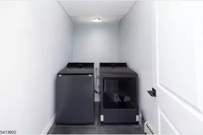 287 Atlantic Dr, Parsippany, NJ 07054 - Photo 18