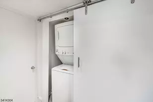 32 Forest St, Montclair, NJ 07042 - Photo 12