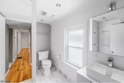 32 Forest St #2, Montclair, NJ 07042 - Photo 8