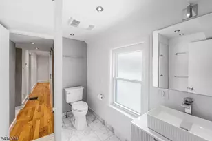 32 Forest St, Montclair, NJ 07042 - Photo 8