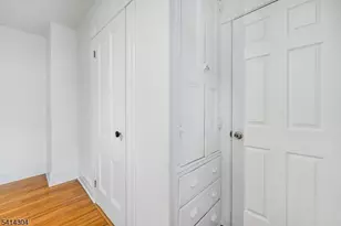 32 Forest St, Montclair, NJ 07042 - Photo 10