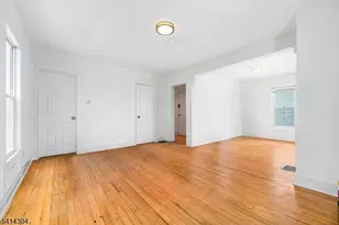 32 Forest St, Montclair, NJ 07042 - Photo 4