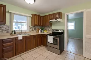 1 Montclair Ln, Willingboro Twp., NJ 08046 - Photo 4