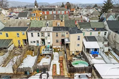 72 Lewis St, Phillipsburg, NJ 08865 - Photo 2