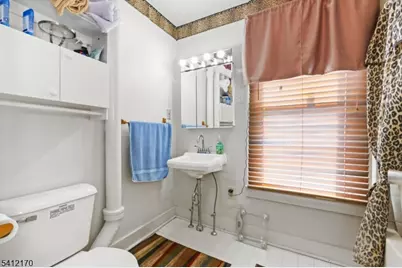 72 Lewis St, Phillipsburg, NJ 08865 - Photo 18