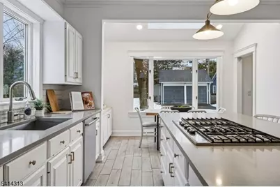 97 Montclair Ave, Montclair, NJ 07042 - Photo 16