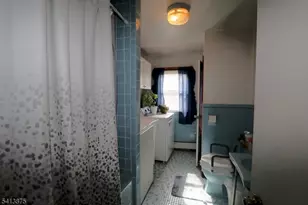 130 Wakeman Ave, Newark, NJ 07104 - Photo 6