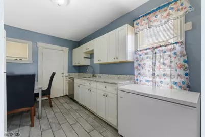 71 Franklin Ter, Irvington, NJ 07111 - Photo 8