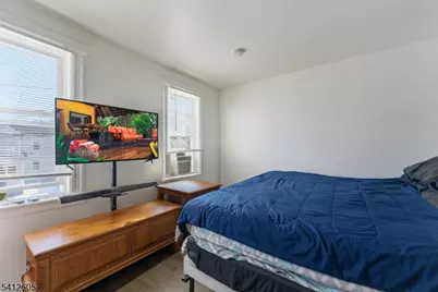 71 Franklin Ter, Irvington, NJ 07111 - Photo 32