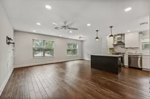 31 Upper Mountain Ave, Montclair, NJ 07042 - Photo 4