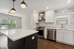 31 Upper Mountain Ave, Montclair, NJ 07042 - Photo 8