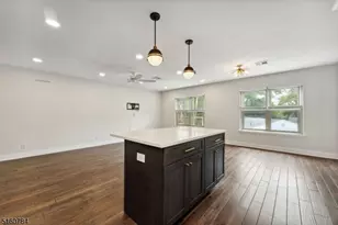 31 Upper Mountain Ave, Montclair, NJ 07042 - Photo 8