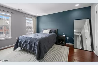 31 Dogwood St, Jersey City, NJ 07305 - Photo 10