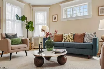 11 Valley Pl, Montclair, NJ 07043 - Photo 12