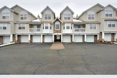 58 Pasture Ct, Roxbury Township, NJ 07852 - Photo 2