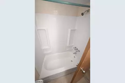 832 Parker St, Newark, NJ 07104 - Photo 14