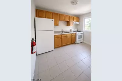 832 Parker St, Newark, NJ 07104 - Photo 4