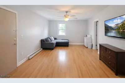 832 Parker St, Newark, NJ 07104 - Photo 2