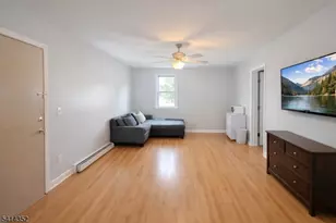 832 Parker St, Newark, NJ 07104 - Photo 2