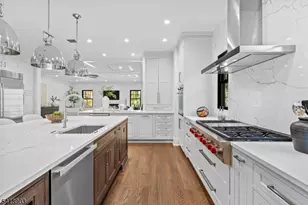 330 Hartshorn Dr, Millburn Twp., NJ 07078 - Photo 20