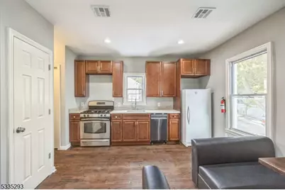 541 Union Ave, Paterson, NJ 07522 - Photo 18