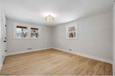 27 Hunterdon Blvd, Berkeley Heights Township, NJ 07974 - Photo 12