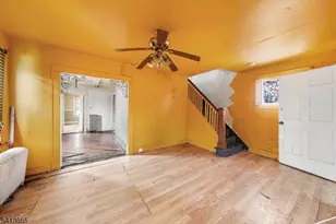 9-11 Stratford Pl, Irvington, NJ 07111 - Photo 14