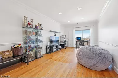 15-19 Tichenor Ln #407, Newark, NJ 07114 - Photo 8