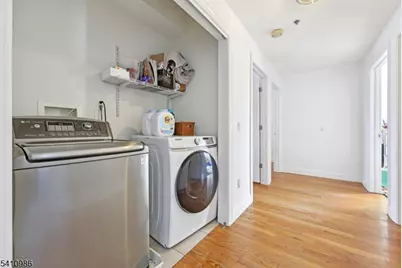 15-19 Tichenor Ln #407, Newark, NJ 07114 - Photo 14