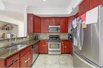 15-19 Tichenor Ln #407, Newark, NJ 07114 - Photo 2