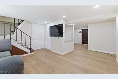 1216 Ringwood Ave, Wanaque, NJ 07420 - Photo 14