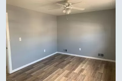 700 Louis Ave, Linden, NJ 07036 - Photo 4