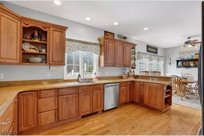 40 Cedar St, Bloomingdale, NJ 07403 - Photo 22