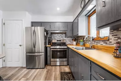 26 Franklin St, Verona, NJ 07044 - Photo 10