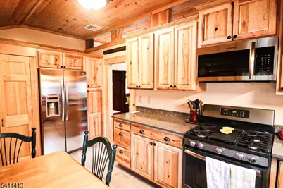 41 Hillside Ave, Jefferson Township, NJ 07460 - Photo 8