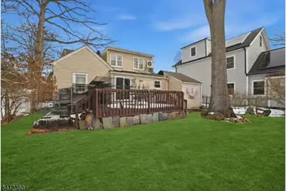 37 Lee Rd, Livingston, NJ 07039 - Photo 34