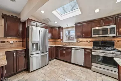 37 Lee Rd, Livingston, NJ 07039 - Photo 10