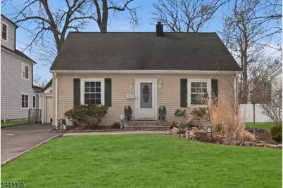 37 Lee Rd, Livingston, NJ 07039 - Photo 2