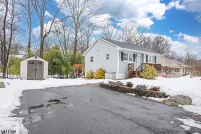 312 Idalroy Trl, Hopatcong, NJ 07843 - Photo 2