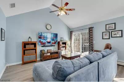 5656 Berkshire Valley Rd, Jefferson Township, NJ 07438 - Photo 10