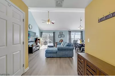 5656 Berkshire Valley Rd, Jefferson Township, NJ 07438 - Photo 6