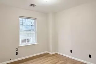 83 Peabody Pl, Newark, NJ 07104 - Photo 12