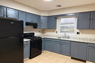 83 Peabody Pl, Newark, NJ 07104 - Photo 2