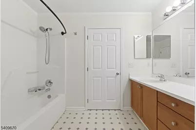 402 Dalton Ct, Denville, NJ 07834 - Photo 22