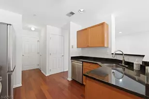 402 Dalton Ct, Denville, NJ 07834 - Photo 10